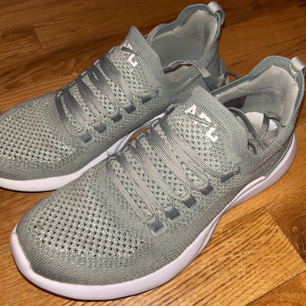 Good used condition APL’s